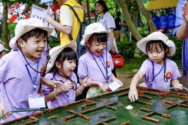 MG&amp;TH-VH | MỘT NG&Agrave;Y D&Atilde; NGOẠI &ldquo;VUI THẢ GA&rdquo; CỦA MCER NH&Iacute;